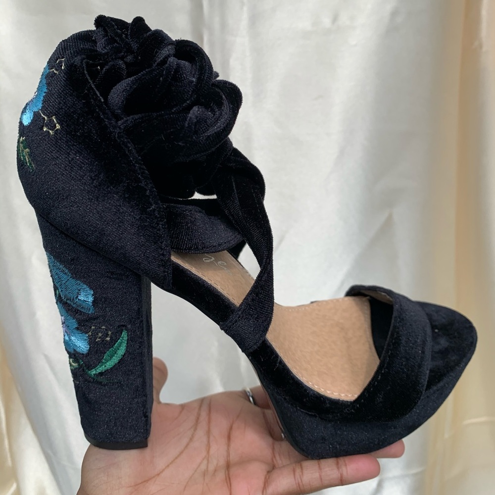 💙 BLUE FLORAL LACE UP PLATFORM HEEL FAUX SUEDE💙